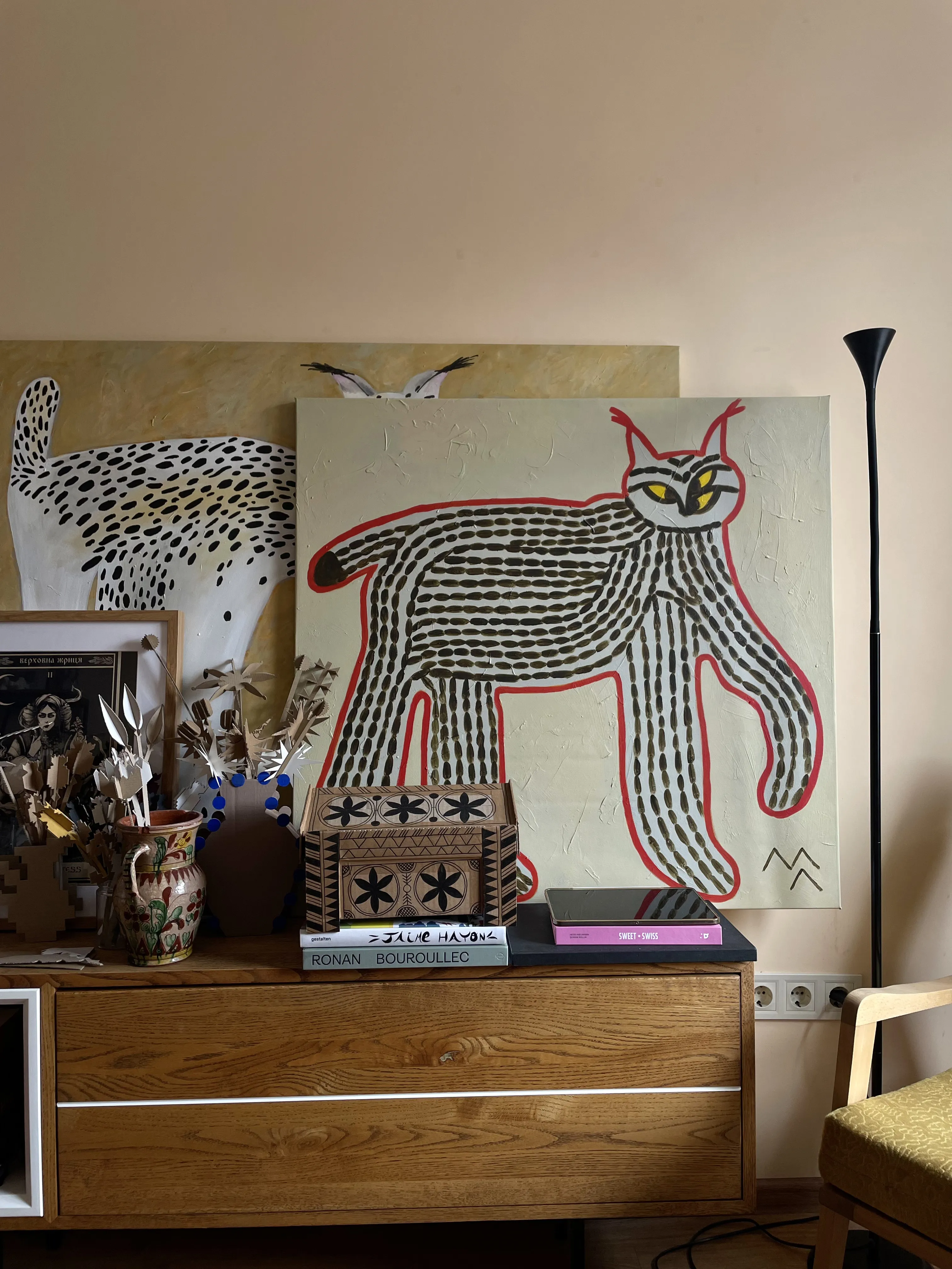 Image of Untitled by Martа Leshak, size: 95x90, Paintings medium, priced at $450 Photo 2 of 6.